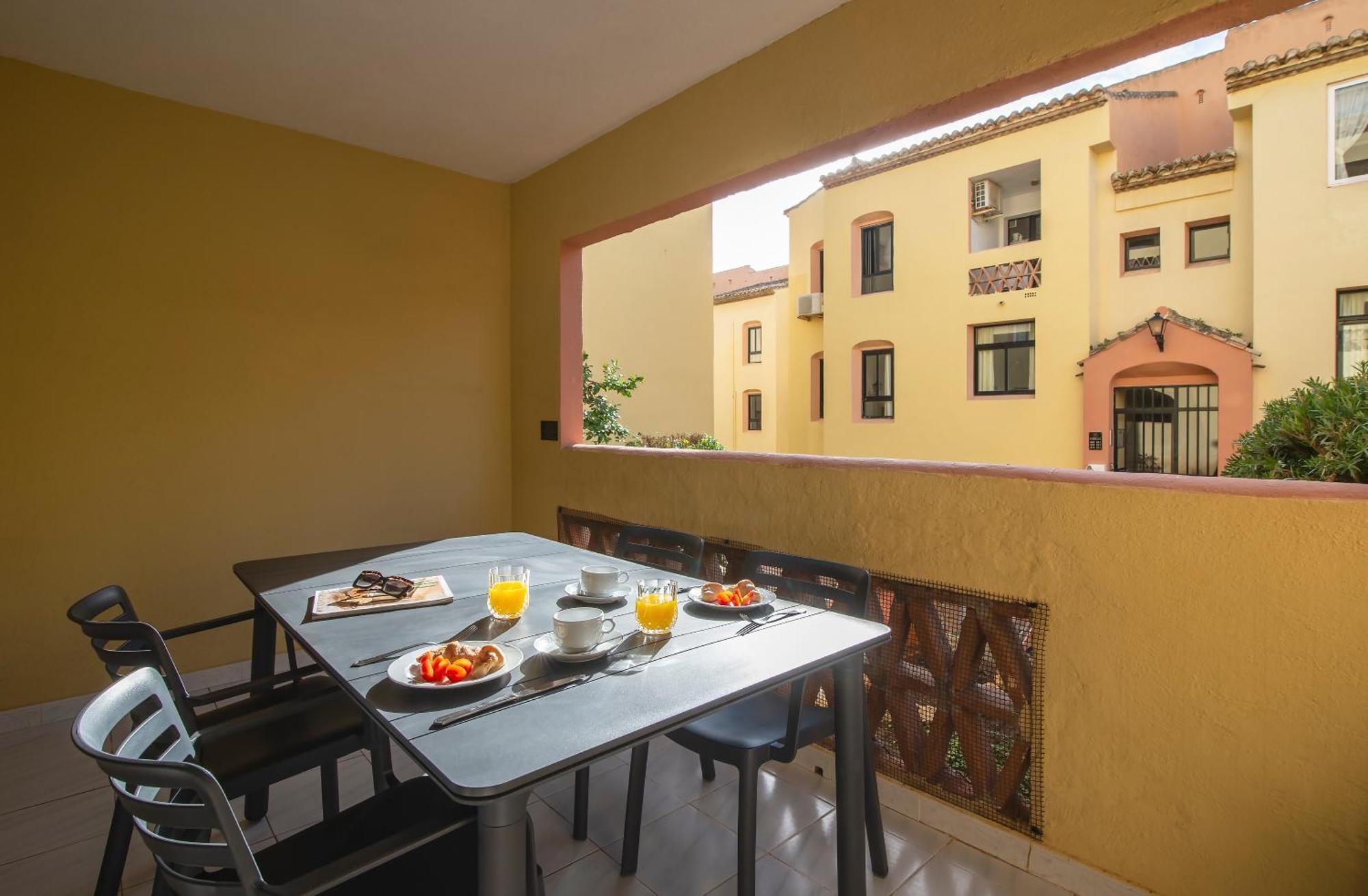 Apartment Macdonald Dona Lola *
